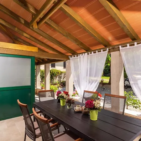 Casa Parketini Vikendica Tar-Vabriga