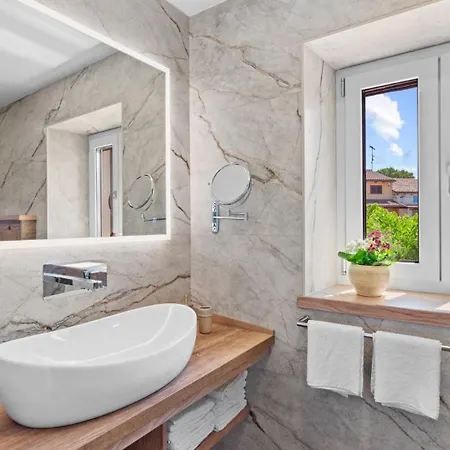 Casa Parketini Tar-Vabriga